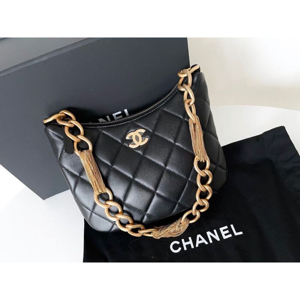 Chanel Women Pre-Loved Bag Brand New Condition